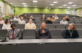 During visit to VID, the Specialized University in Oslo on 17 December, 2021 H.E. Dr. B. Bala Bhaskar, Ambassador of India with Dr. Helene Lund, Pro-Rector for Education, and the nursing students going to India under the Student Exchange Programme.  This group of students is going to Chennai.