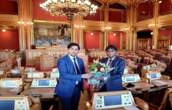 H.E. Dr. B. Bala Bhaskar, Ambassador of India to Norway meeting Mr. Himanshu Gulati, Member of Norwegian Parliament.