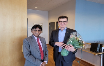 H.E. Dr. B. Bala Bhaskar, Ambassador during his visit to Stavanger paid a visit to University of Stavanger and met Rector Klaus Mohn and interacted with Indian students and the faculty.