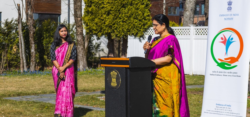 Madam Ambassador, Mrs. Kavitha Bhaskar addressing the participants for celebration of New Year by different States in India at India House, Oslo.